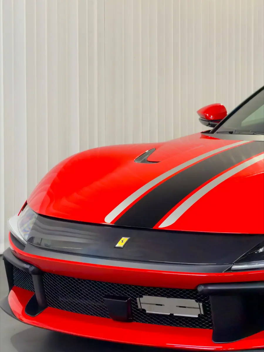 Ferrari 12Cilindri — Designfolie Motorhaube (der vierte im Haus), Bild 4 von 7