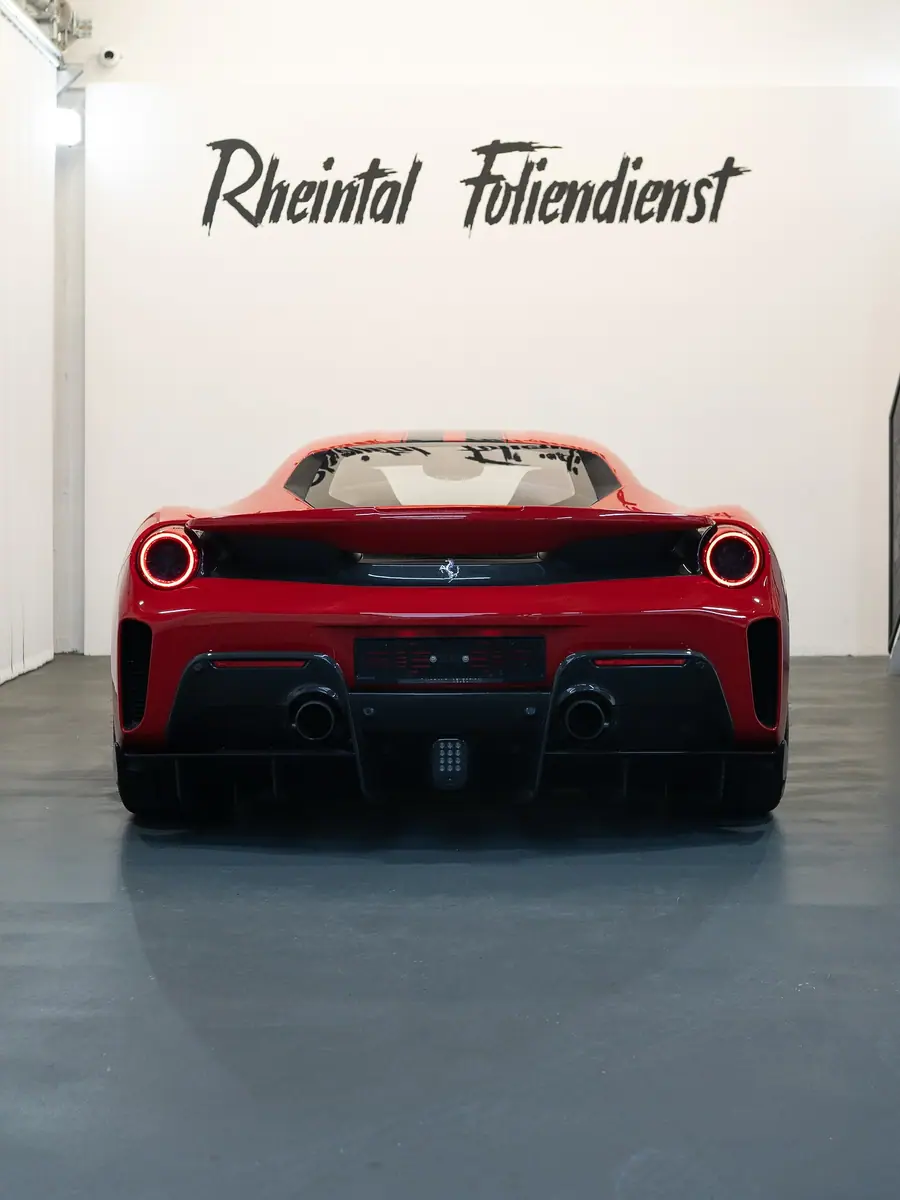 Ferrari 488 Pista, Bild 2 von 12