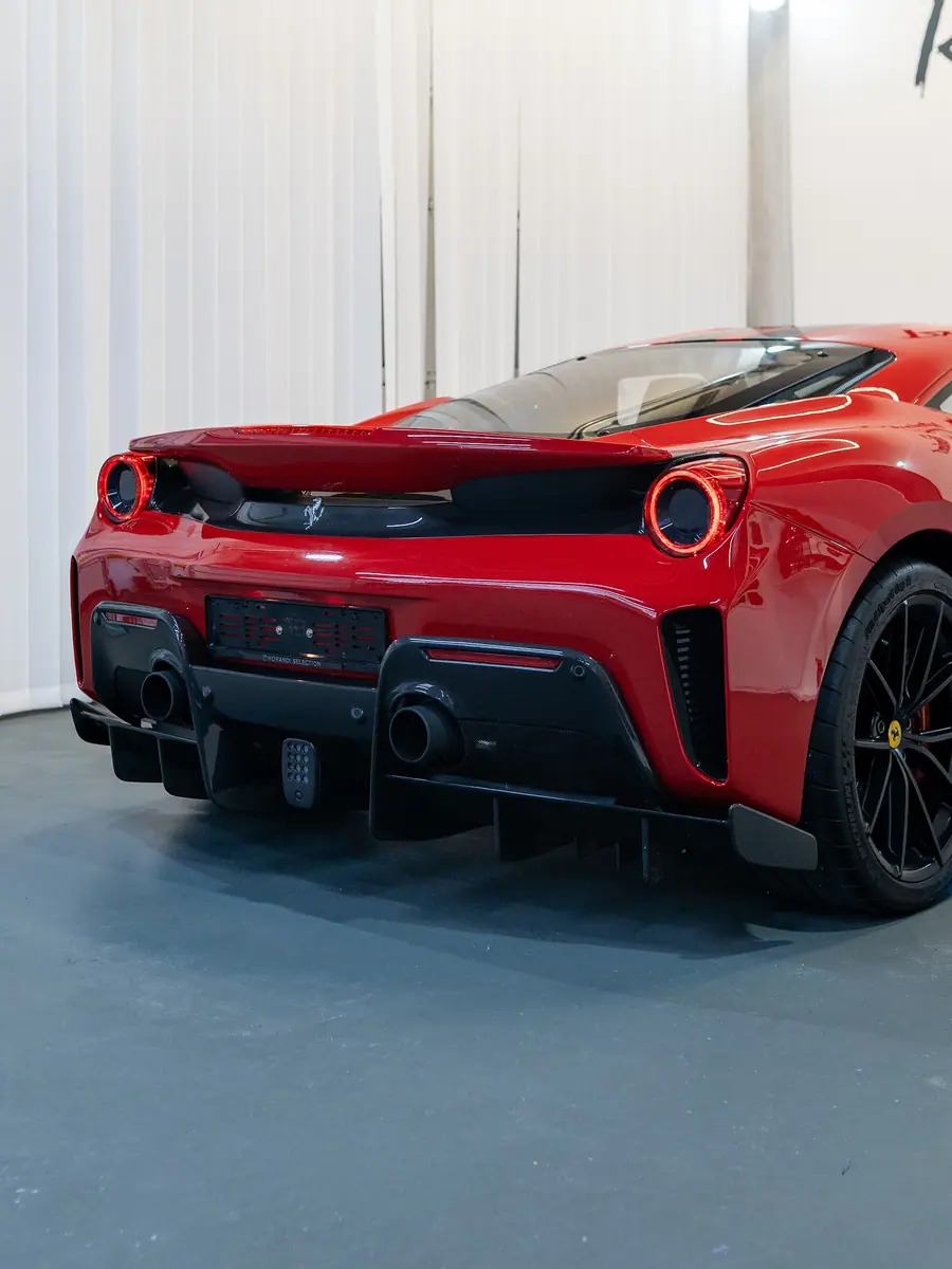 Ferrari 488 Pista, Bild 4 von 12