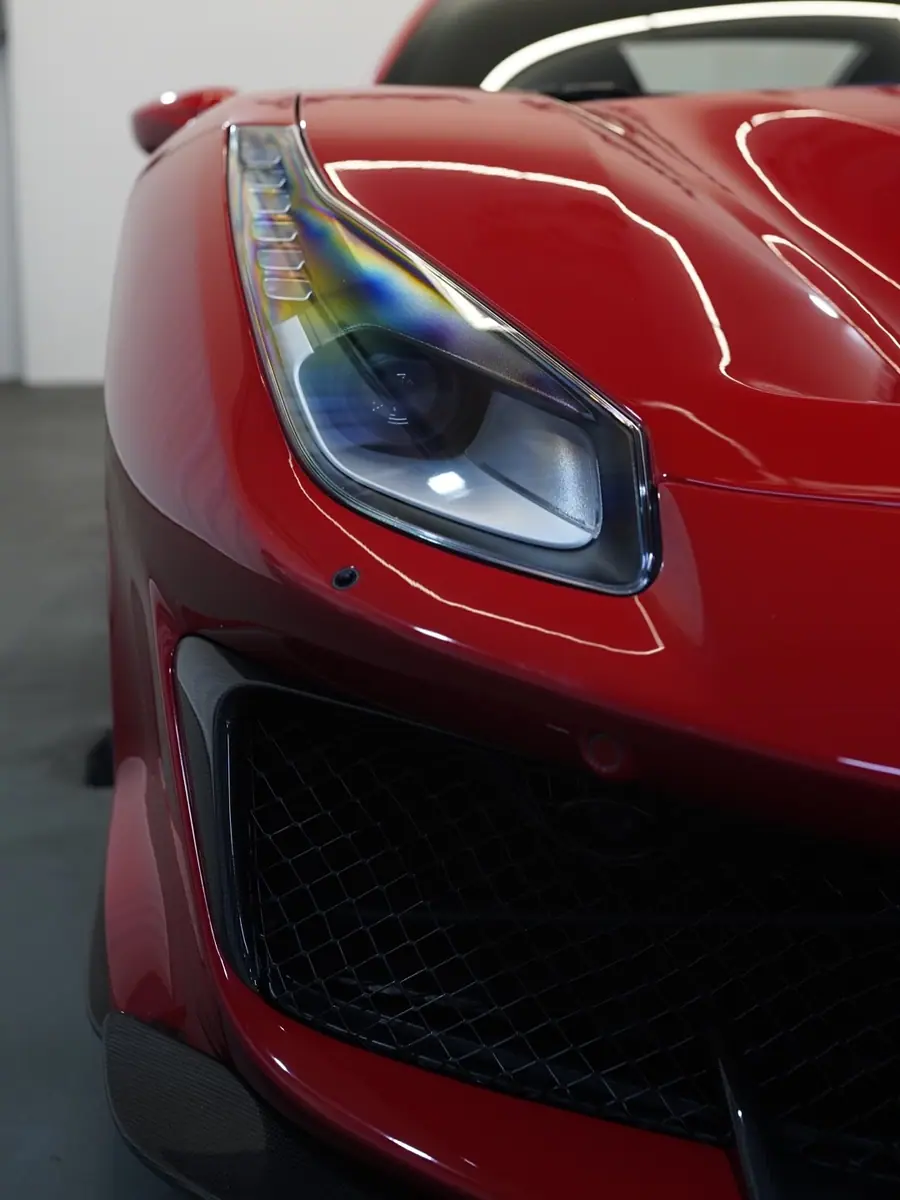 Ferrari 488 Pista, Bild 8 von 12