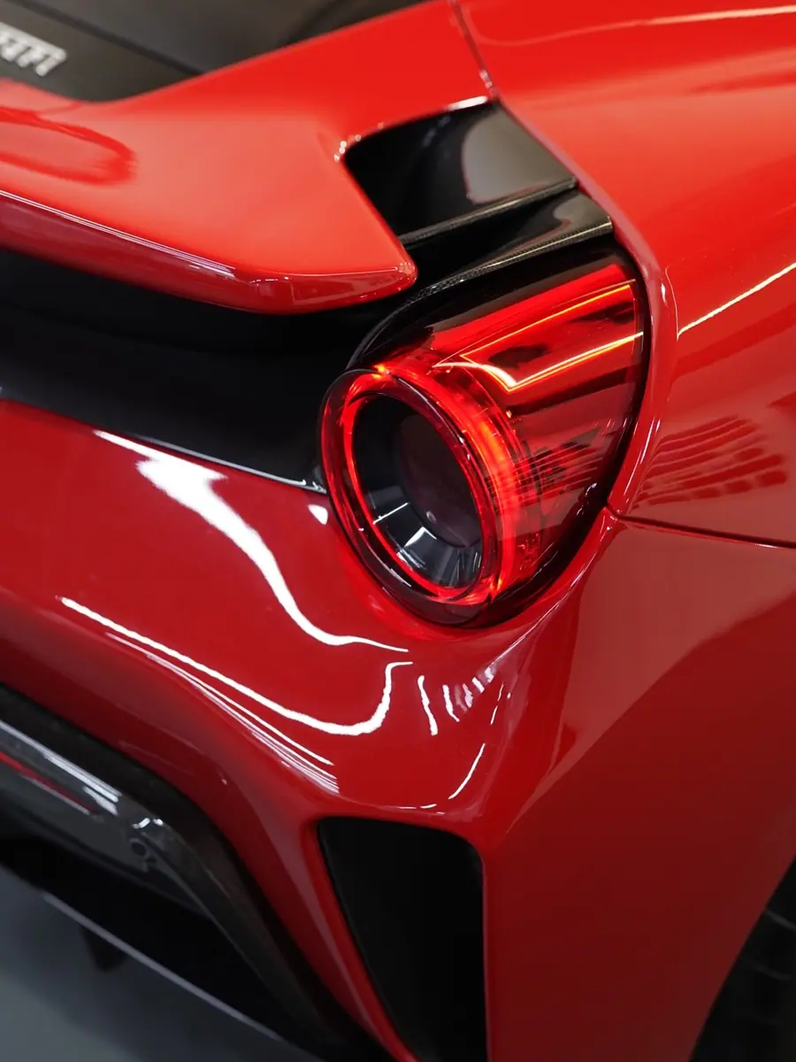 Ferrari 488 Pista, Bild 12 von 12