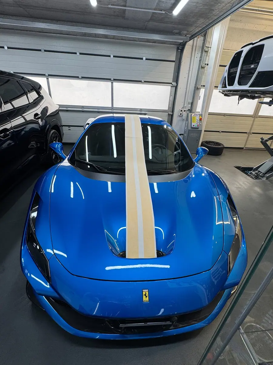 Ferrari F8 Tributo, Bild 5 von 8