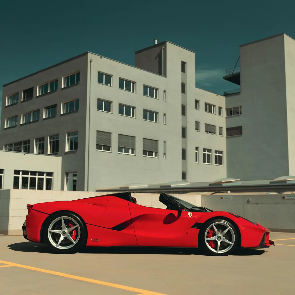 Ferrari LaFerrari Aperta, Bild 5 von 10