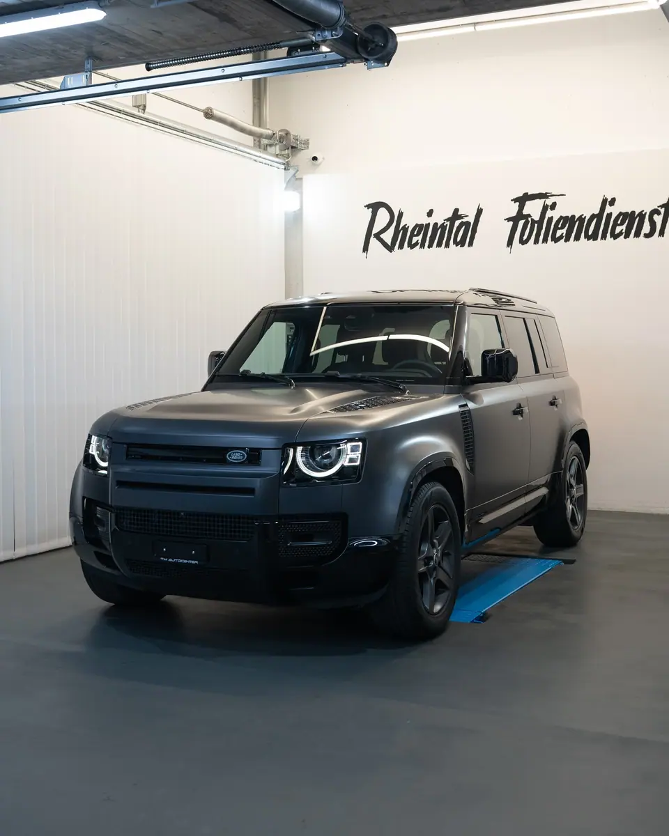 Land Rover Defender, Bild 3 von 10