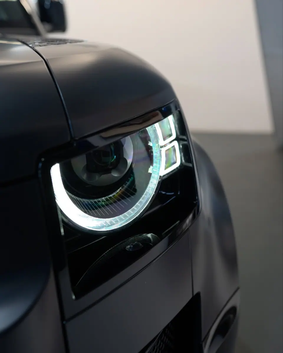 Land Rover Defender, Bild 8 von 10