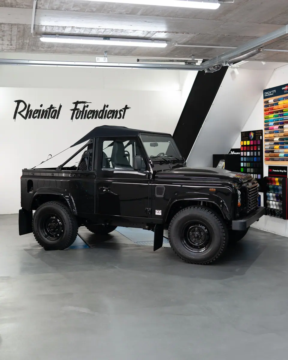 Land Rover Defender 90 Works V8 Soft Top, Bild 2 von 9