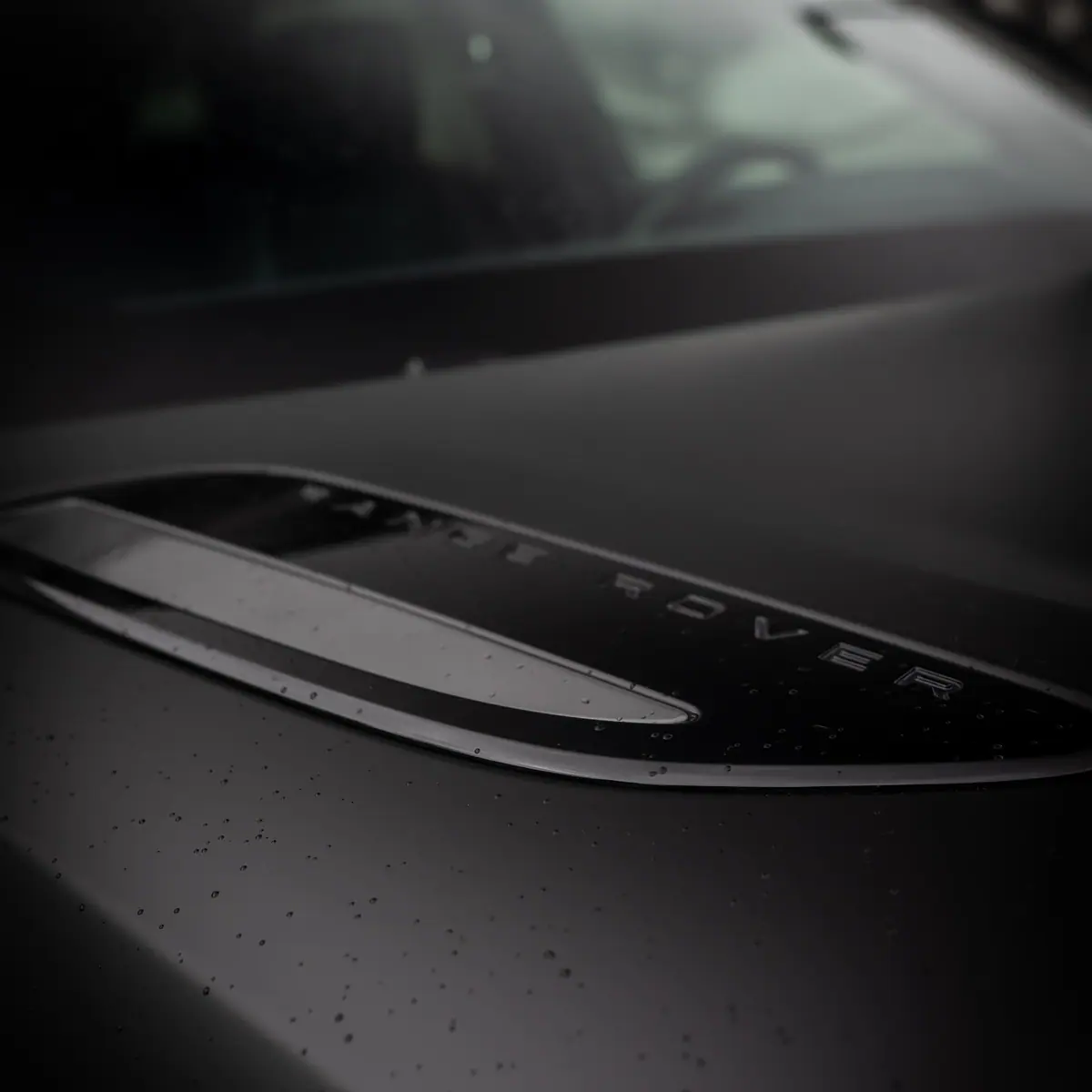 Land Rover Velar P550, Bild 8 von 10