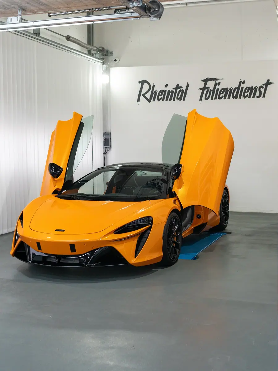 McLaren Artura (Papaya Spark Orange), Bild 9 von 12