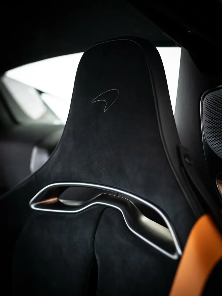 McLaren Artura (Papaya Spark Orange), Bild 11 von 12