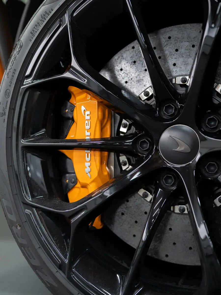 McLaren Artura (Papaya Spark Orange), Bild 12 von 12