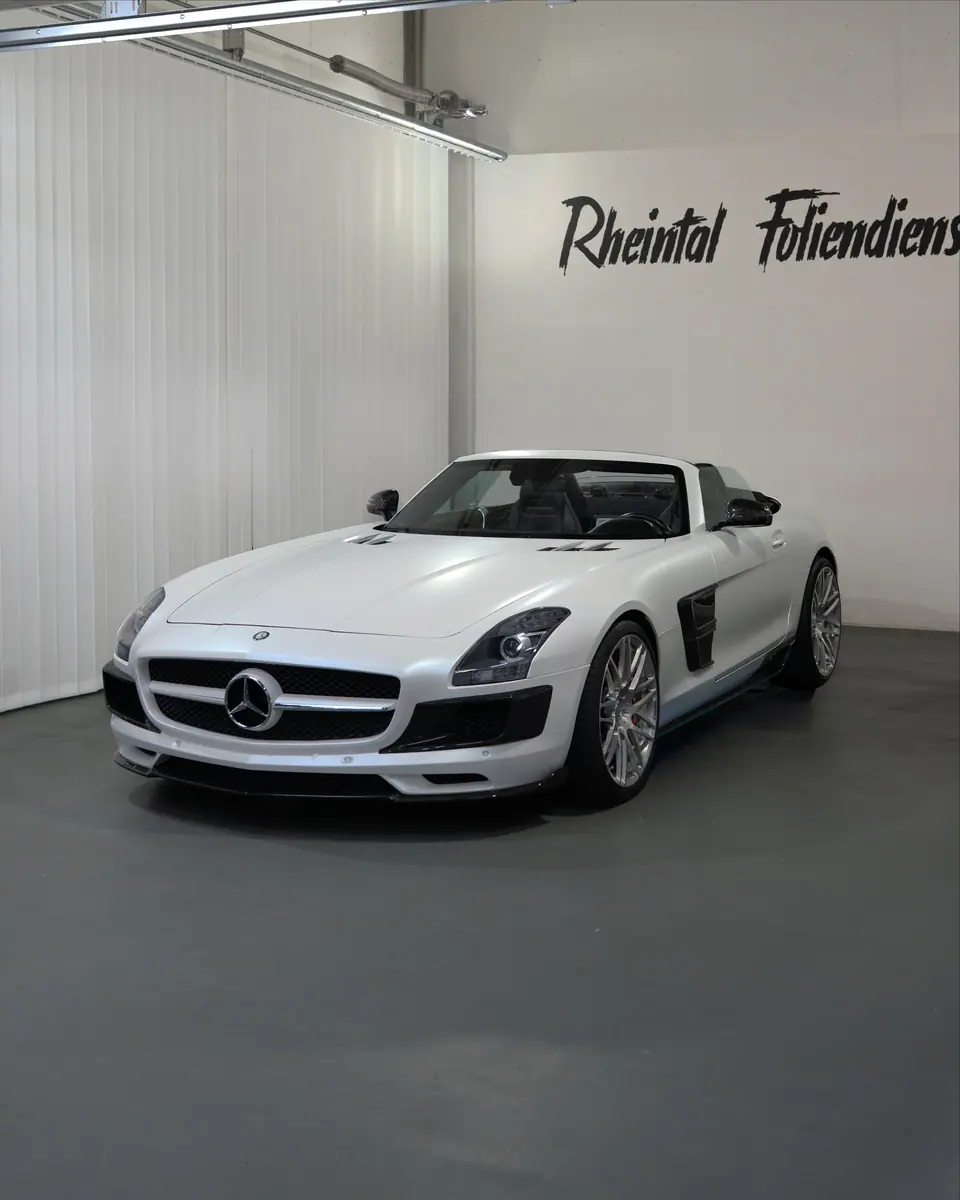 Mercedes-Benz SLS AMG Roadster, Bild 7 von 12