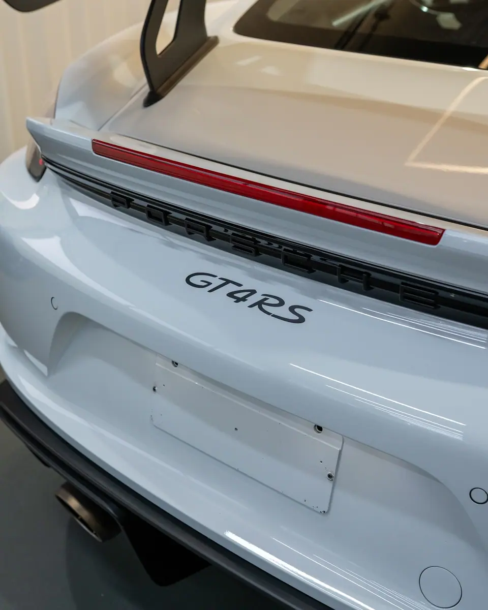 Porsche 718 Cayman GT4 RS Weissach, Bild 8 von 10