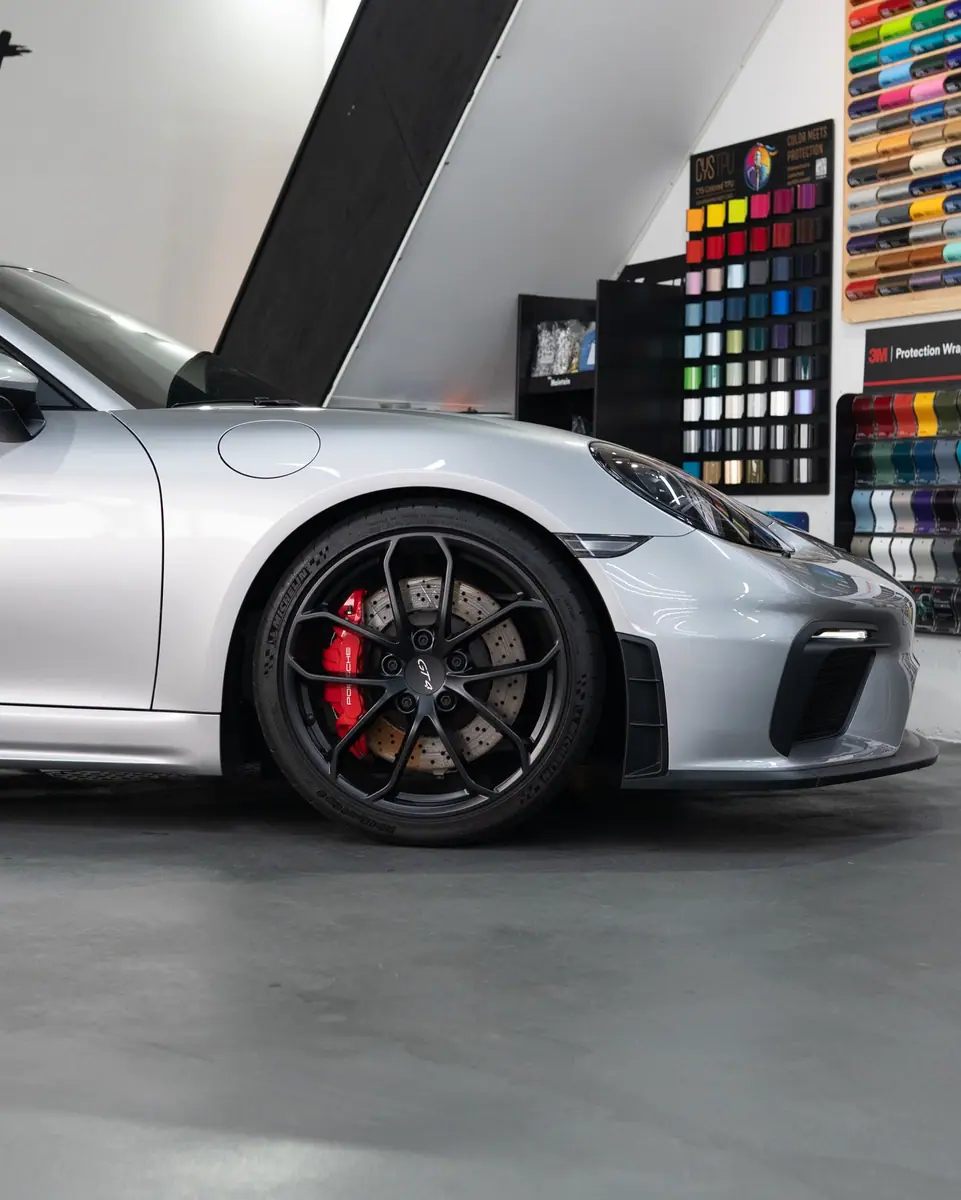 Porsche Cayman GT4, Bild 7 von 9