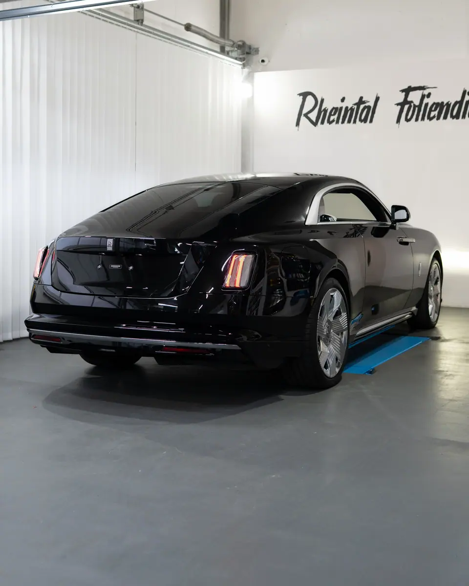 Rolls-Royce Spectre, Bild 6 von 12
