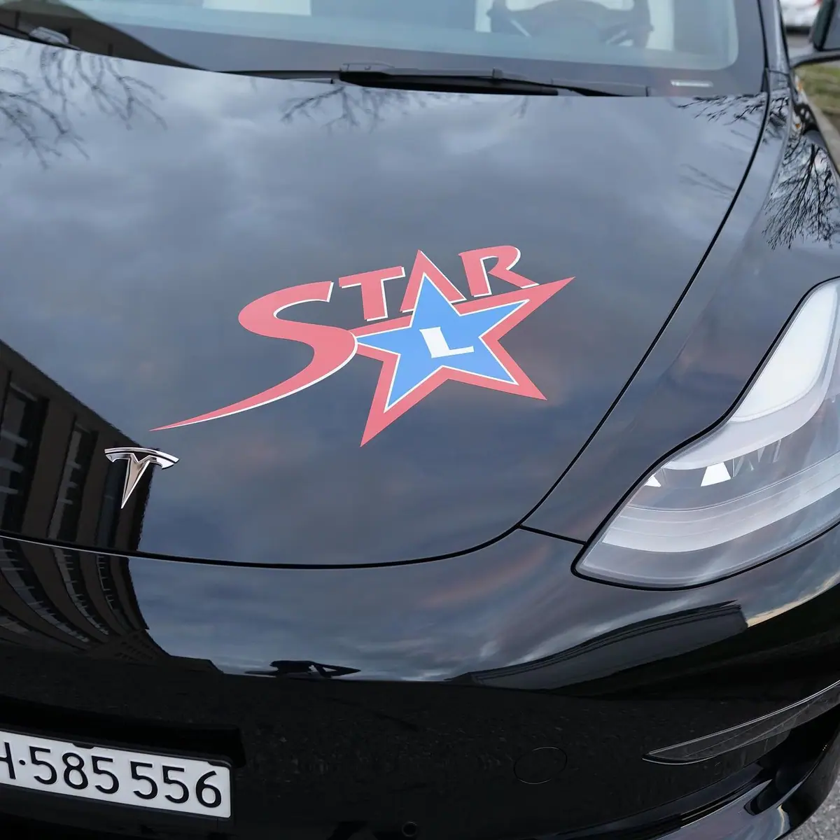 Tesla Model 3, Bild 2 von 10